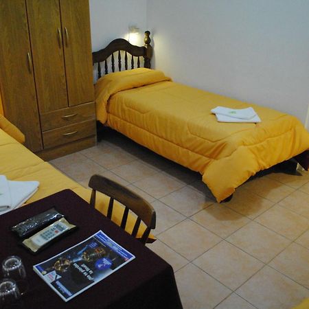 Hotel Romi Colonia del Sacramento Buitenkant foto